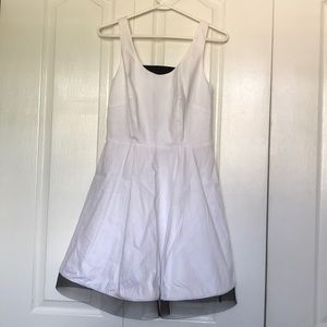 Nicole Miller - White Dress w/ Black details